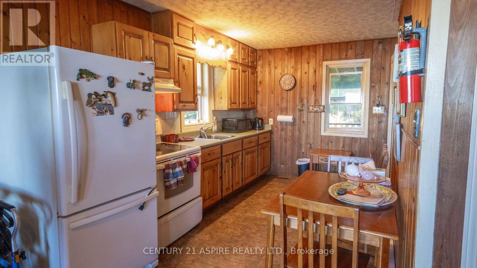 751 Rock Point Lane, Killaloe, Ontario  K0J 2J0 - Photo 7 - X12352008