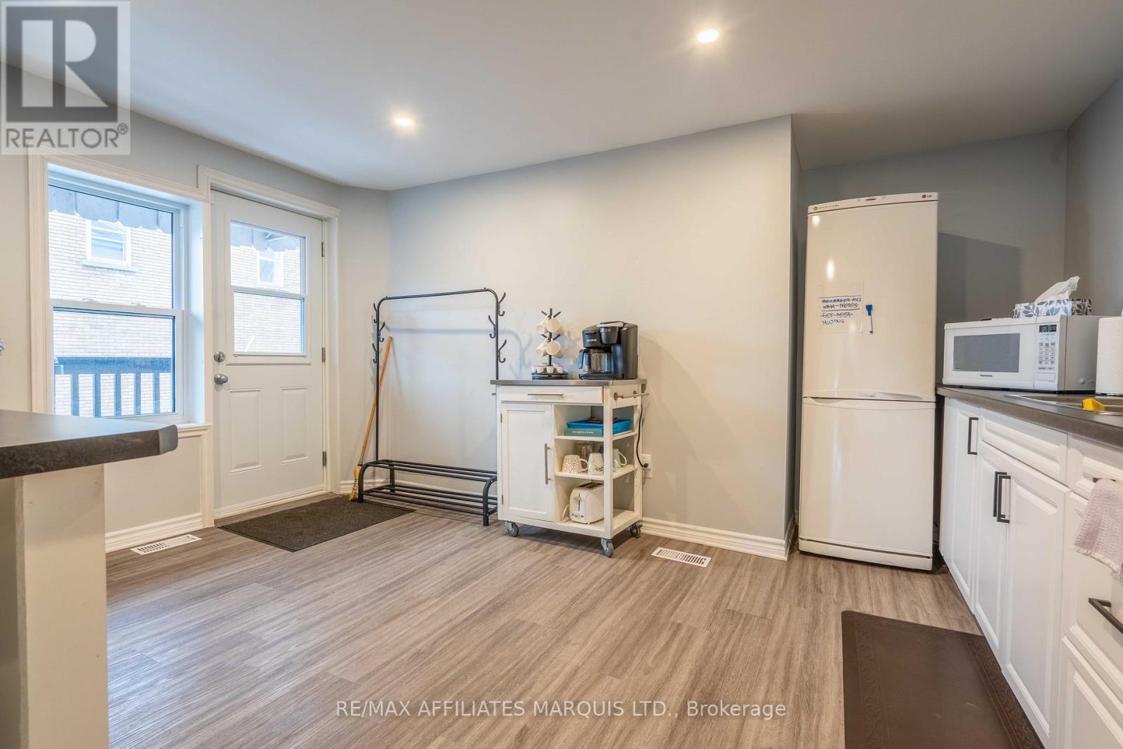 115 Louisa Street, Cornwall, Ontario  K6H 4P7 - Photo 9 - X12352073