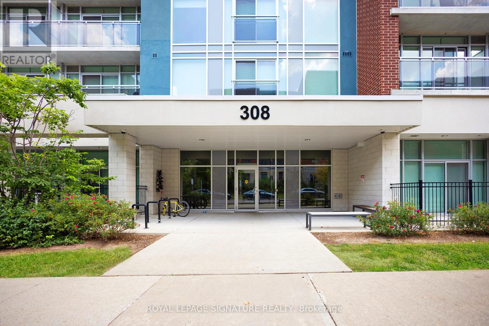 619 - 308 Lester Street, Waterloo, Ontario  N2L 3W6 - Photo 2 - X12351937