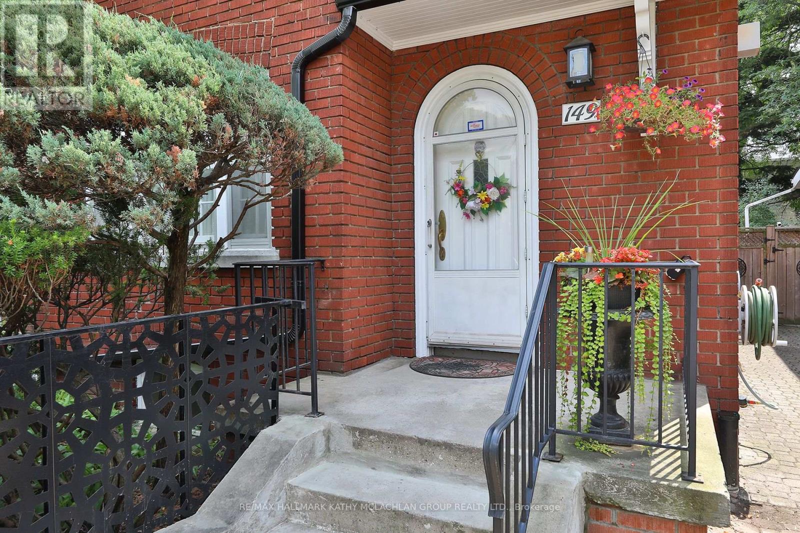 Property at 149 DONLEA DRIVE image 2