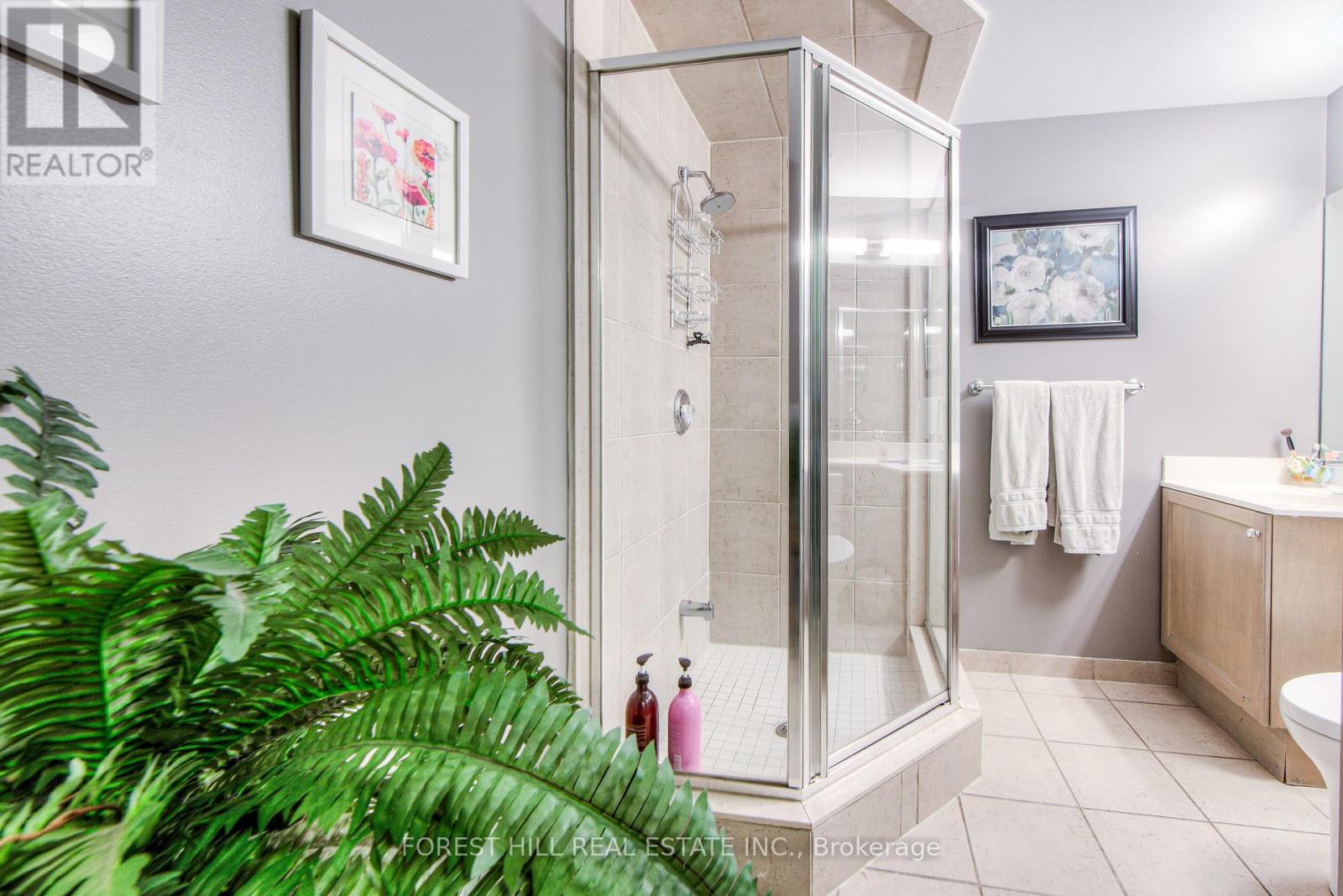 13 - 260 Russell Hill Road, Toronto, Ontario  M4V 2T2 - Photo 34 - C12352101