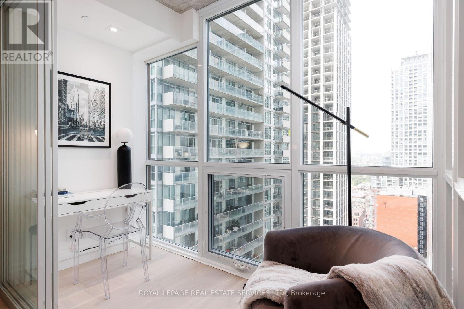 2301 - 88 Blue Jays Way, Toronto, Ontario  M5V 0L7 - Photo 28 - C12352121