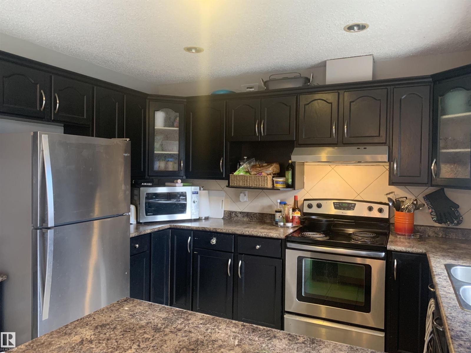 6041 40 Av Nw, Edmonton, Alberta  T6L 3P6 - Photo 13 - E4453623