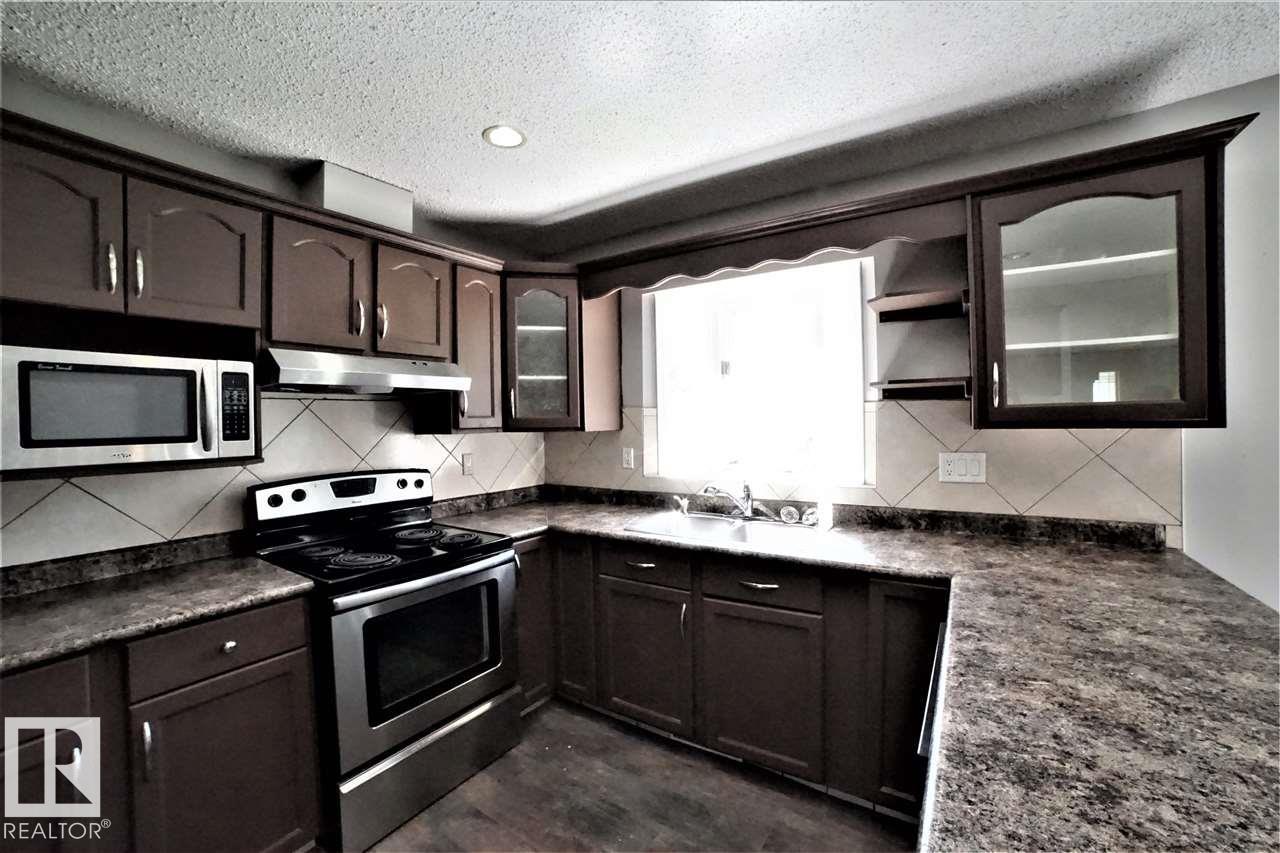 6041 40 Av Nw, Edmonton, Alberta  T6L 3P6 - Photo 15 - E4453623
