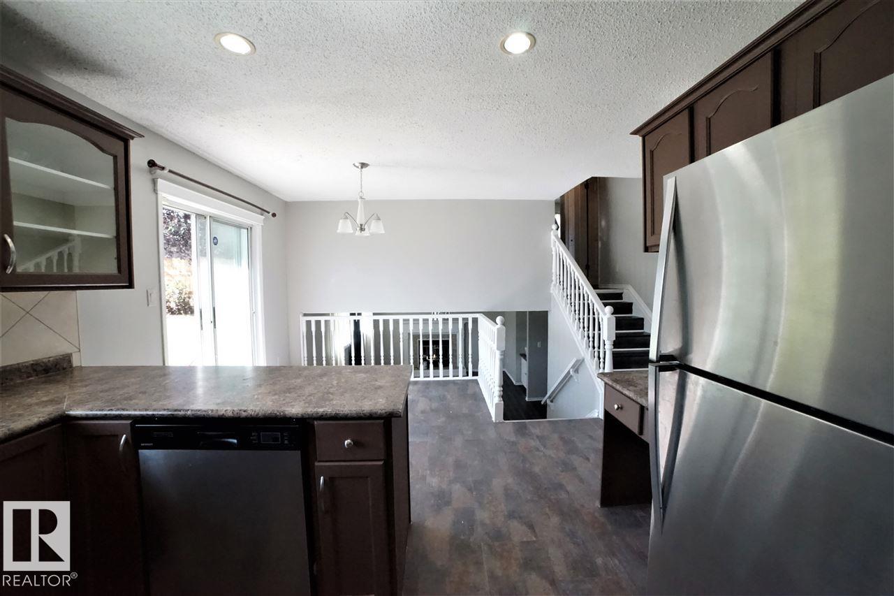 6041 40 Av Nw, Edmonton, Alberta  T6L 3P6 - Photo 18 - E4453623