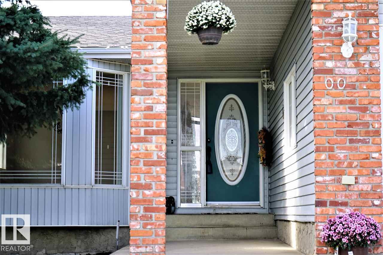 6041 40 Av Nw, Edmonton, Alberta  T6L 3P6 - Photo 2 - E4453623
