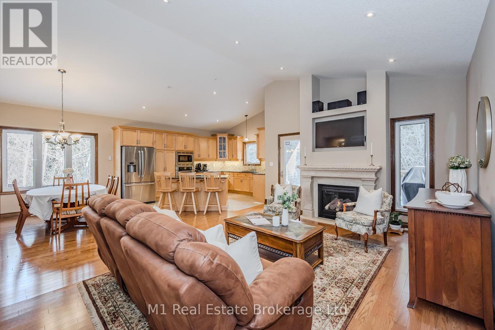 19 - 15 Valley Road, Guelph, Ontario  N1L 0H3 - Photo 1 - X12299522