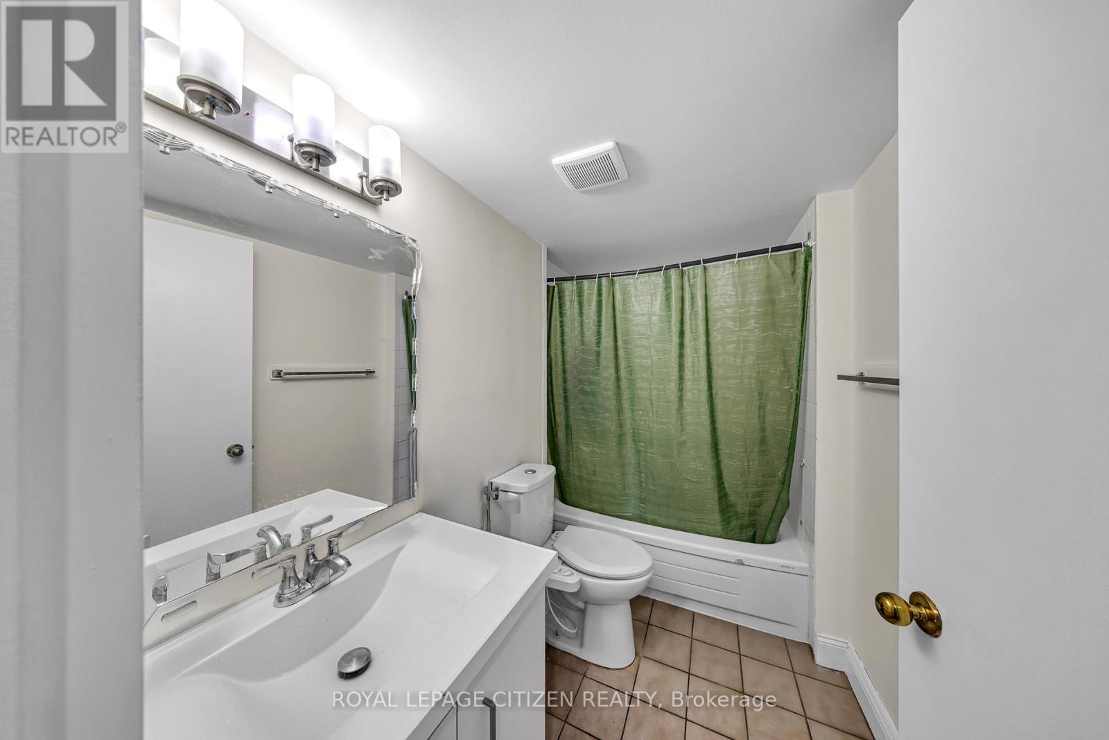 301 - 4205 Shipp Drive, Mississauga, Ontario  L4Z 2Y9 - Photo 11 - W12349862