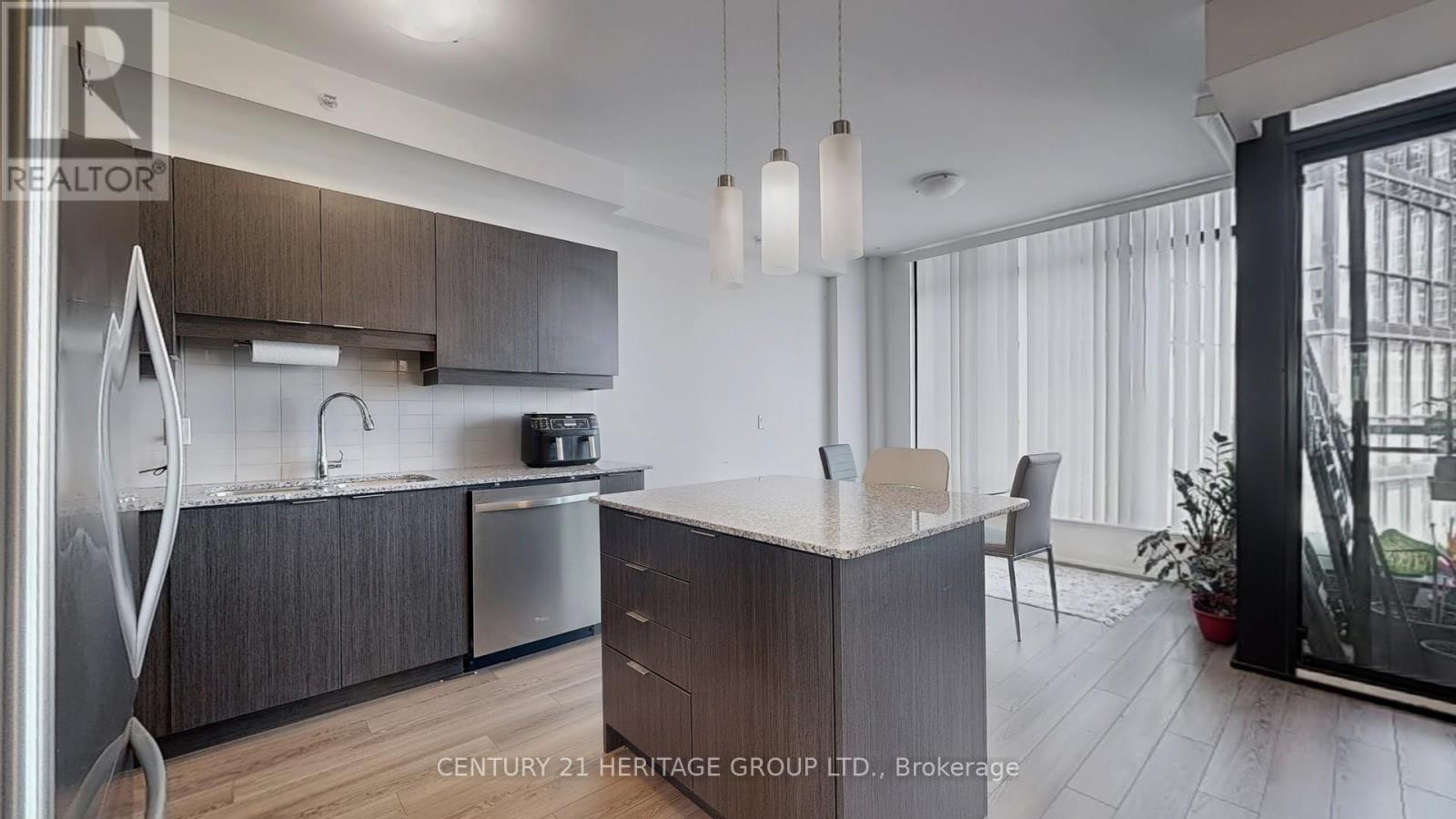 405 - 2910 Highway 7 Road W, Vaughan, Ontario  L4K 0H8 - Photo 15 - N12352064