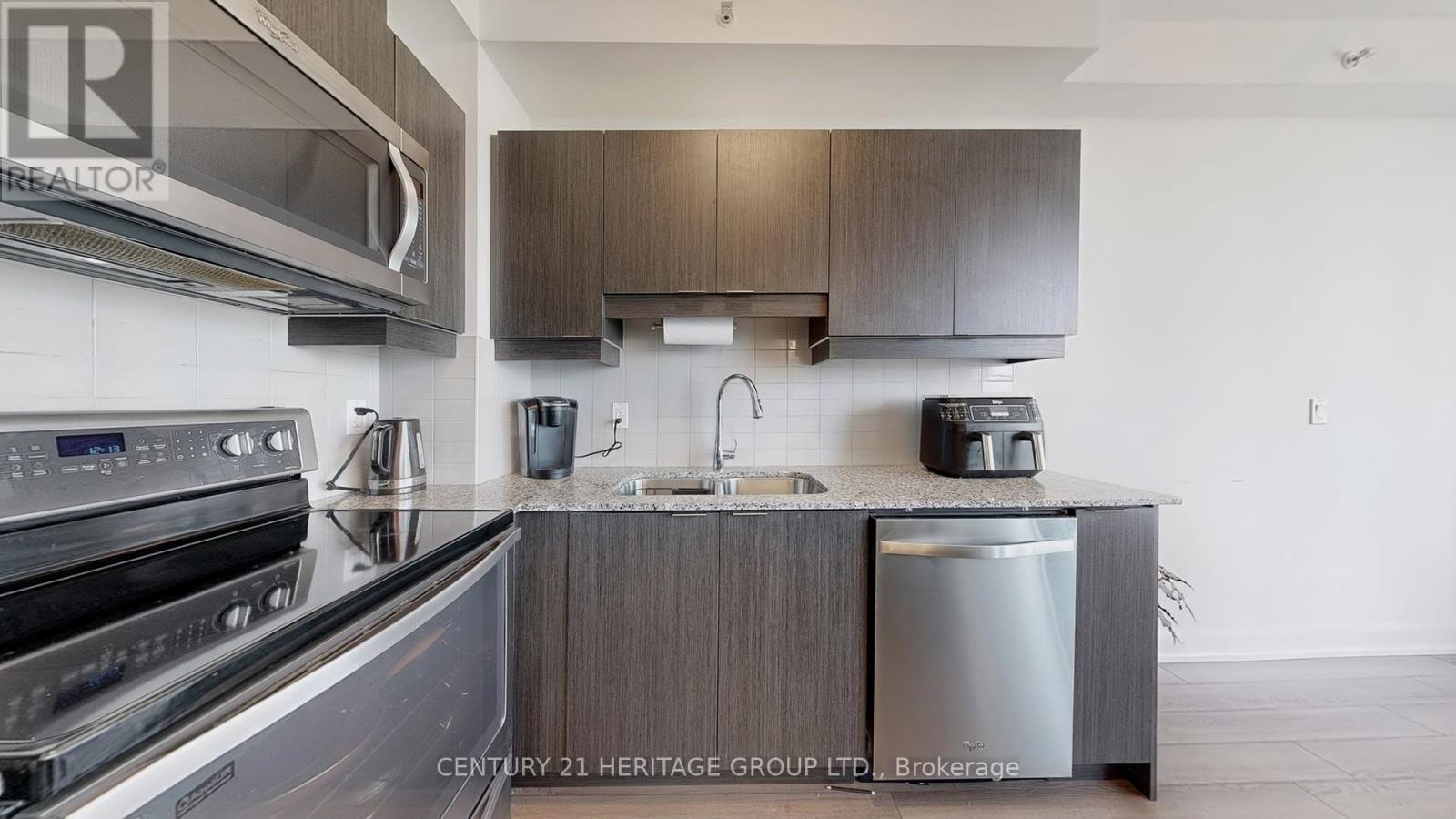 405 - 2910 Highway 7 Road W, Vaughan, Ontario  L4K 0H8 - Photo 19 - N12352064