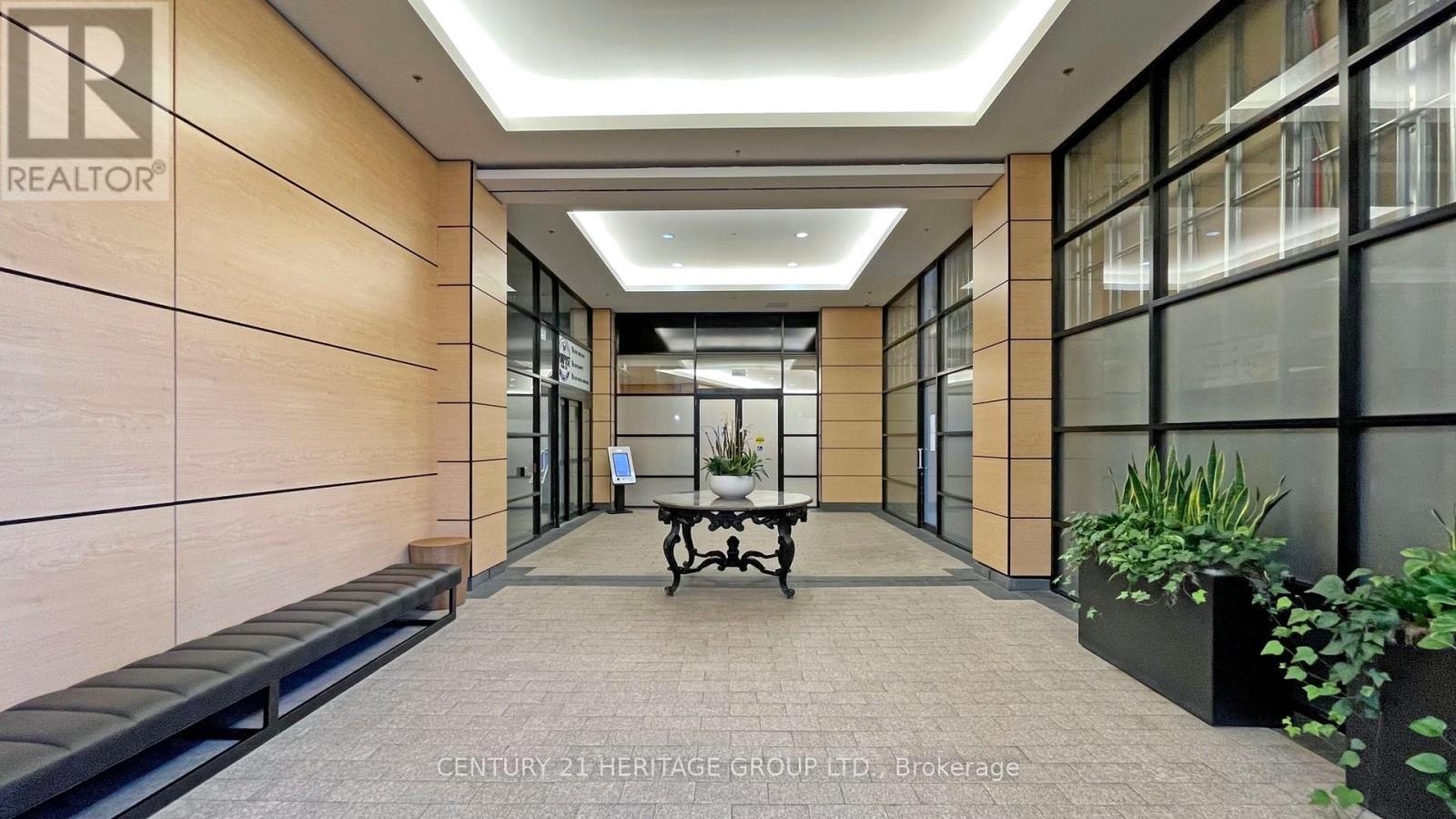 405 - 2910 Highway 7 Road W, Vaughan, Ontario  L4K 0H8 - Photo 7 - N12352064