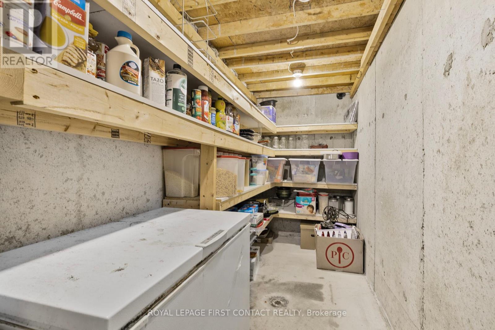 22 Bishop Drive, Barrie (Ardagh), Ontario  L4N 6Y6 - Photo 29 - S12352067