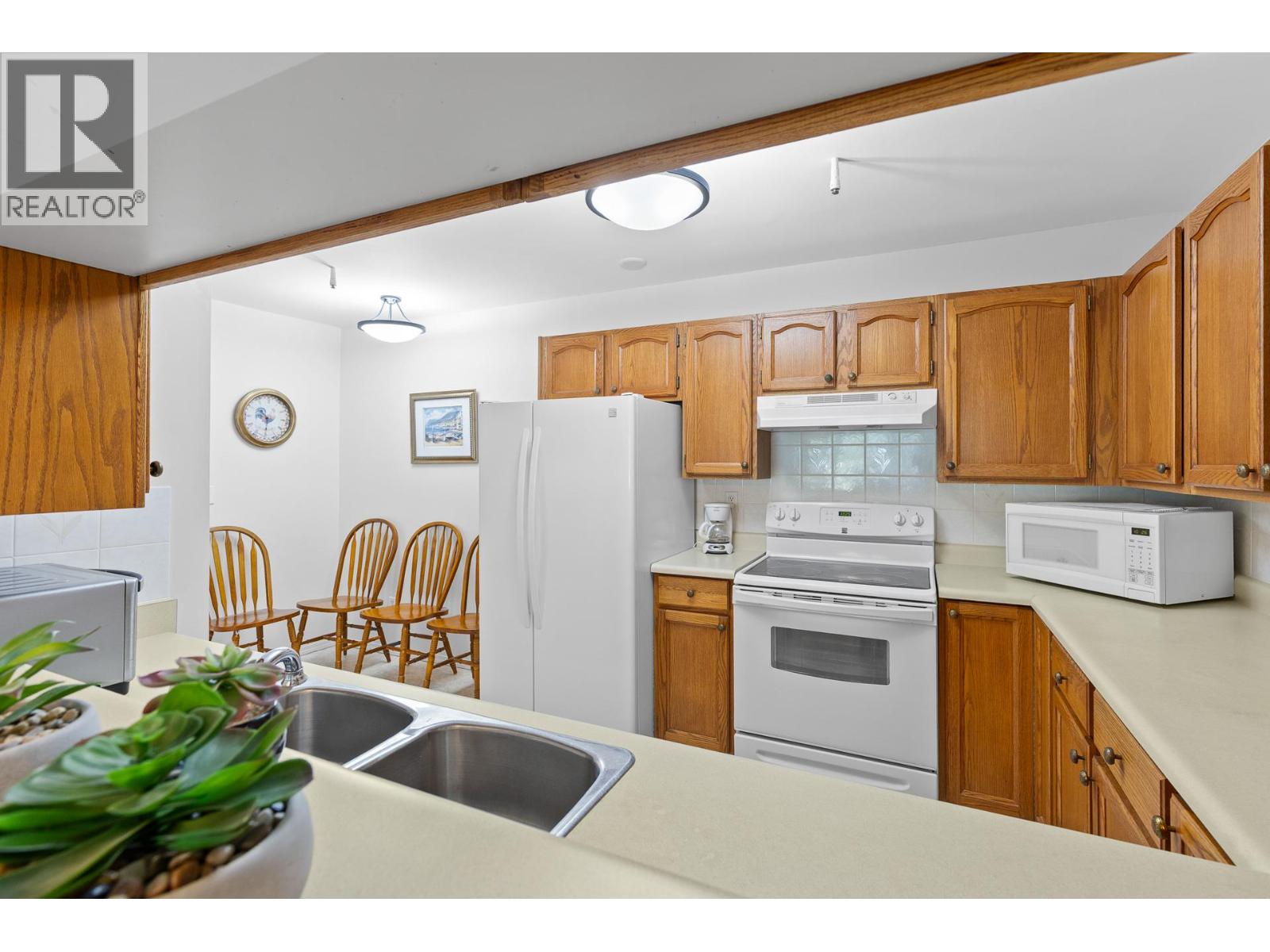 1045 Sutherland Avenue Unit# 226, Kelowna, British Columbia  V1Y 5Y1 - Photo 4 - 10350702