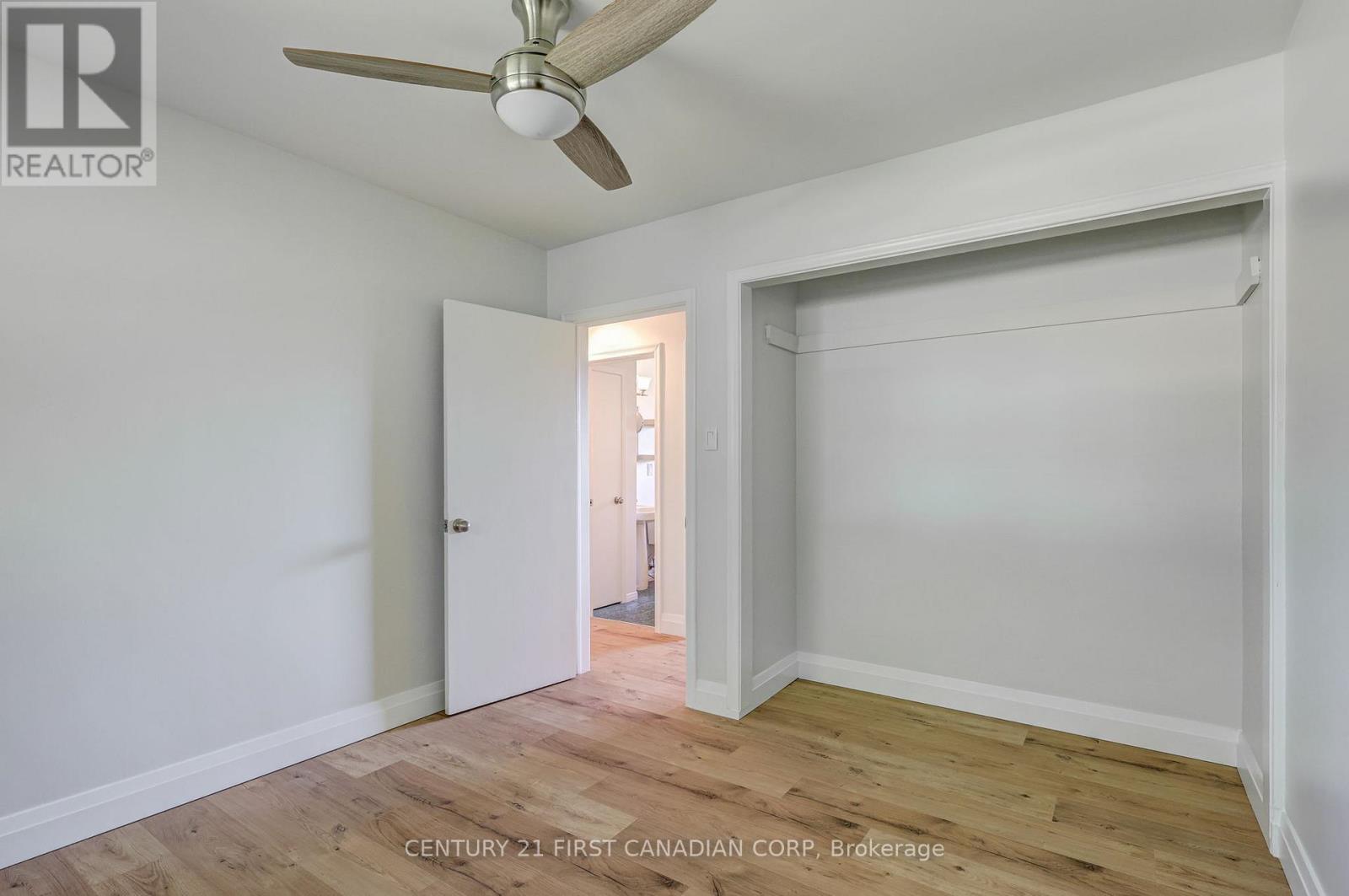 1805 Whitehall Drive, London East, Ontario  N5W 1Z2 - Photo 14 - X12352182