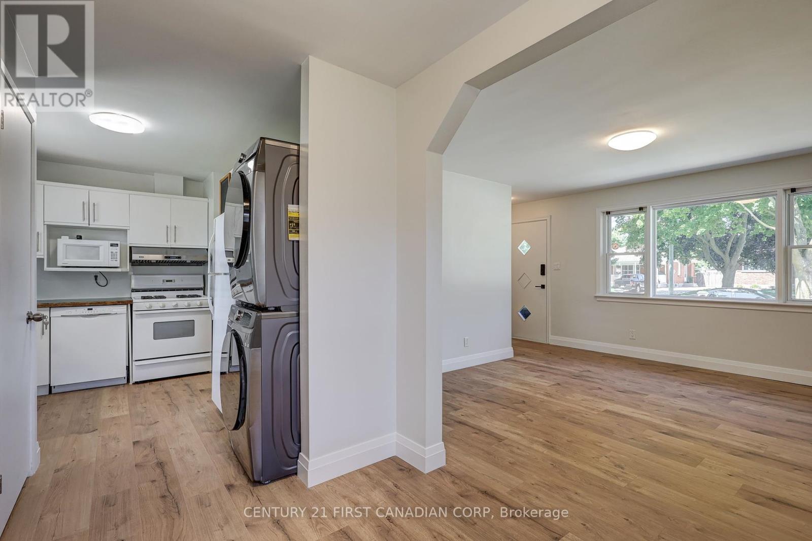 1805 Whitehall Drive, London East, Ontario  N5W 1Z2 - Photo 7 - X12352182