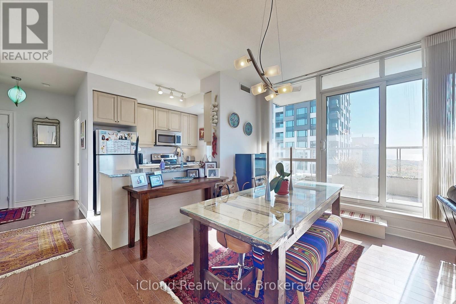 1804 - 70 High Park Avenue, Toronto, Ontario  M6P 1A1 - Photo 7 - W12352135