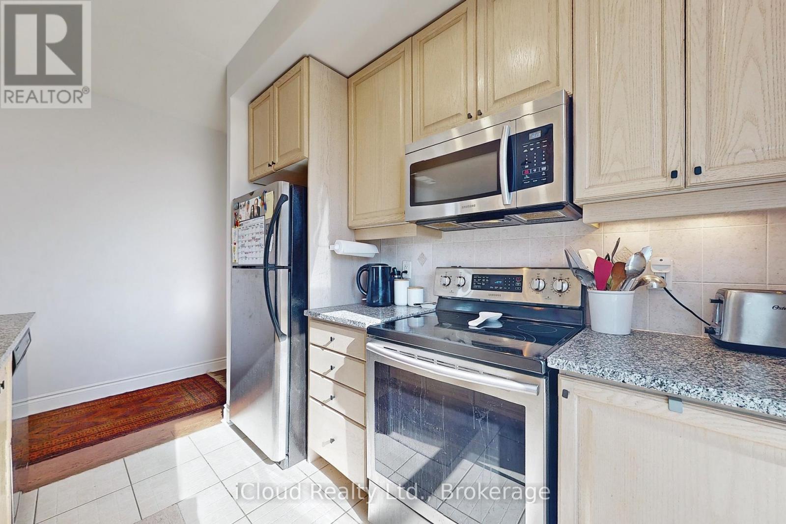 1804 - 70 High Park Avenue, Toronto, Ontario  M6P 1A1 - Photo 9 - W12352135