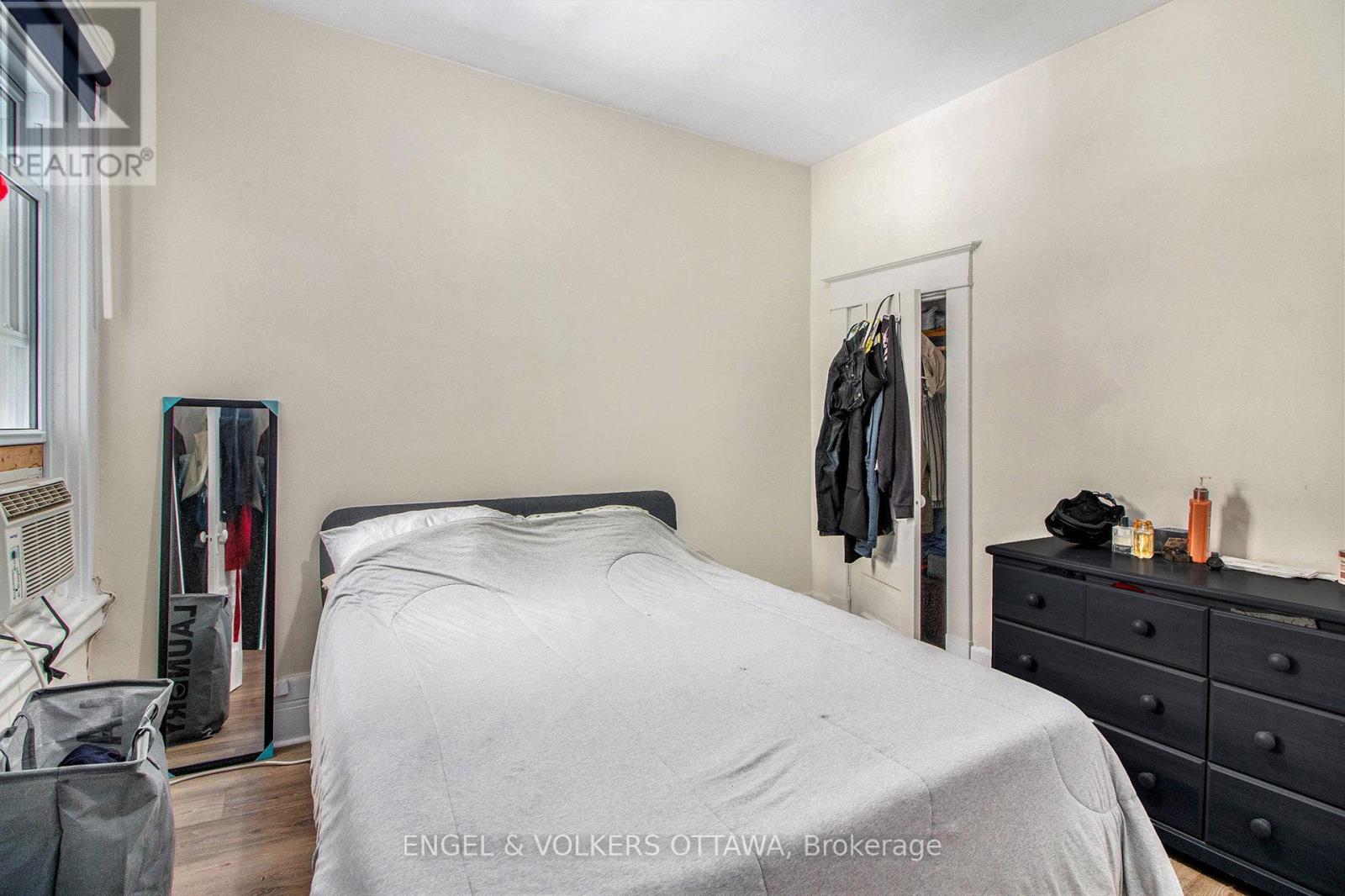 1 - 170 Ivy Crescent, Ottawa, Ontario  K1M 1X6 - Photo 7 - X12352176