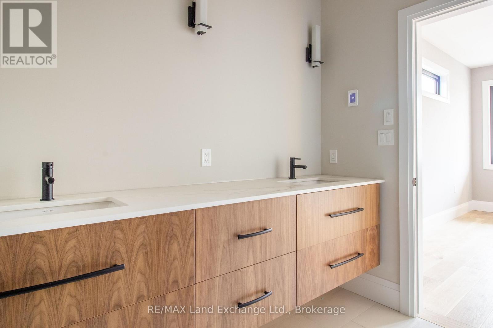 17 Lakeforest Drive, Saugeen Shores, Ontario  N0H 2L0 - Photo 24 - X12219210
