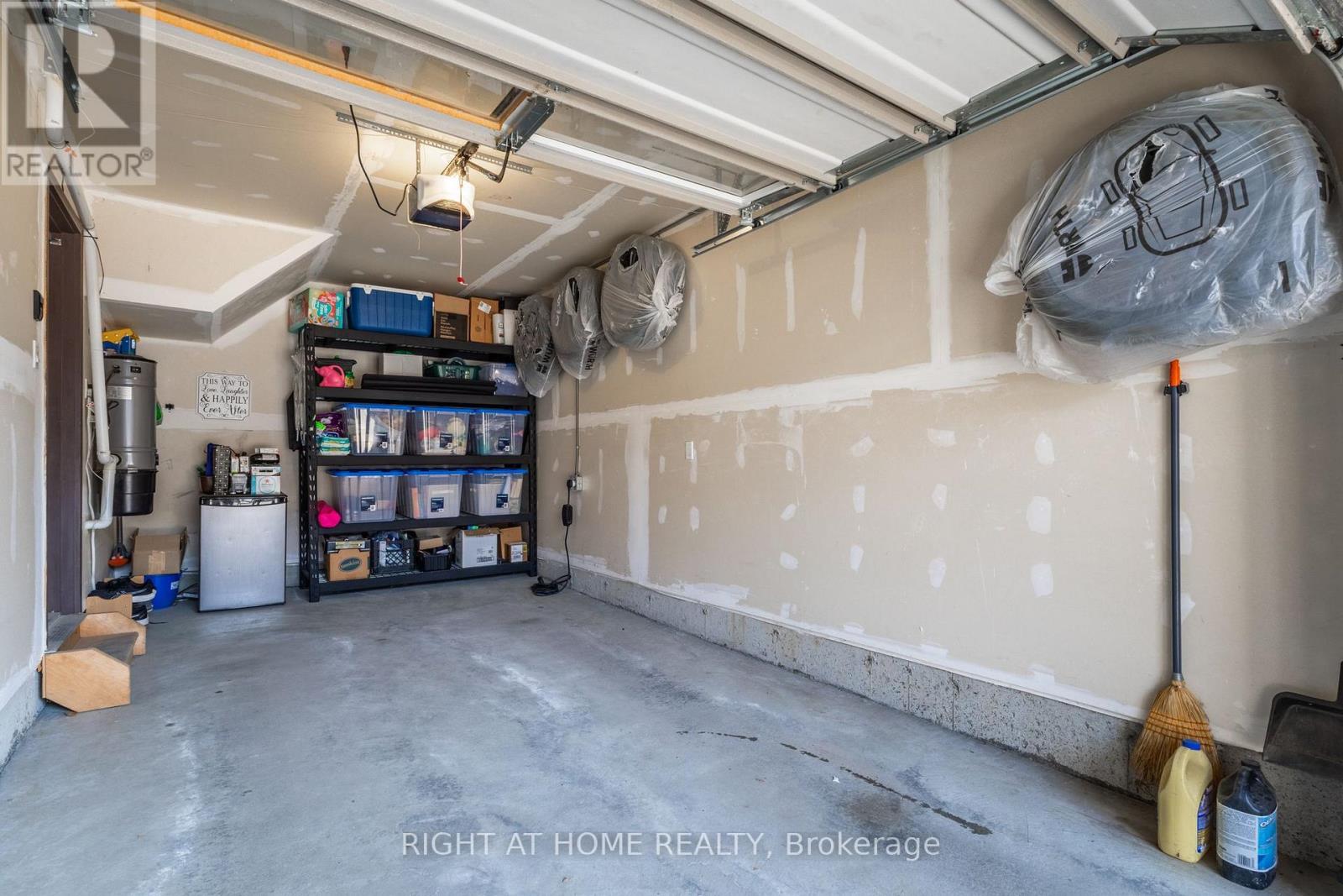 3 Bloom Crescent, Hamilton, Ontario  L0R 1P0 - Photo 30 - X12352020