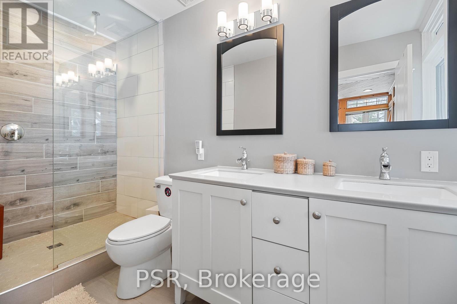 1166 Parkers Point Road, Gravenhurst, Ontario  P1P 1R2 - Photo 31 - X12352130