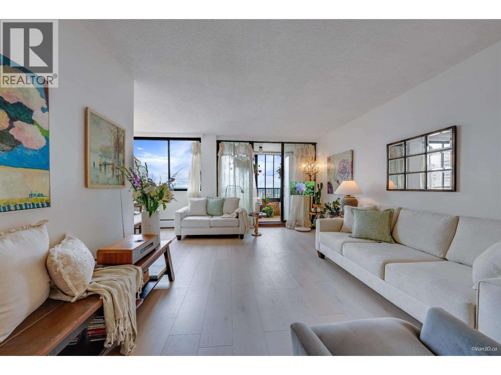 1905 740 Hamilton Street, New Westminster, British Columbia V3M 5T7 - Photo 3 - R3038371