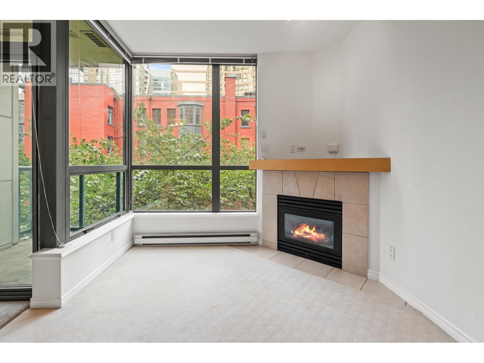 310 1239 W Georgia Street, Vancouver, British Columbia  V6E 4R8 - Photo 2 - R3038404