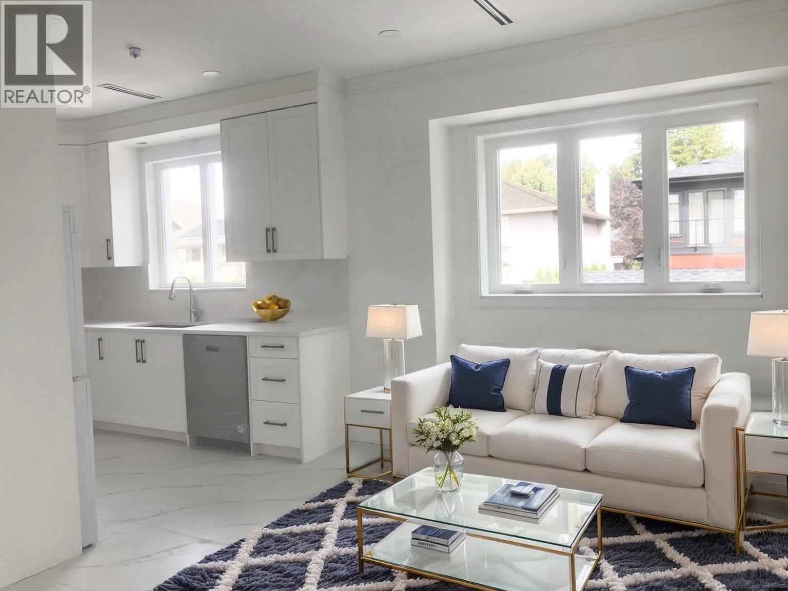 4XXX W 28 AVENUE, Vancouver, British Columbia