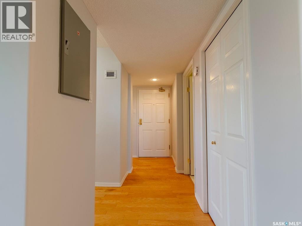 Property at 604 717 Victoria AVENUE image 3