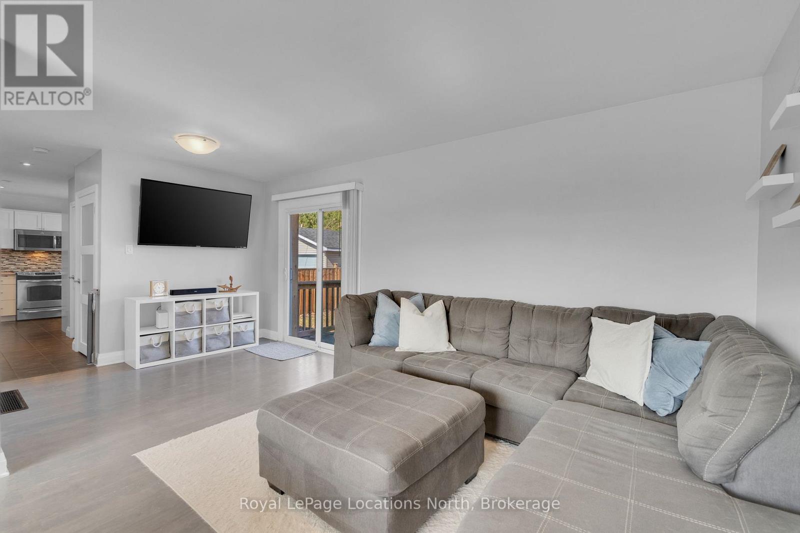 88 Rose Street, Barrie, Ontario L4M 2T2 - Photo 11 - S12352213