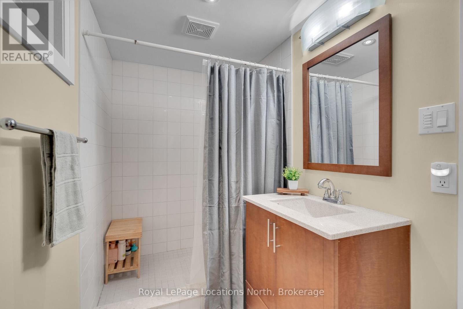 88 Rose Street, Barrie, Ontario L4M 2T2 - Photo 25 - S12352213