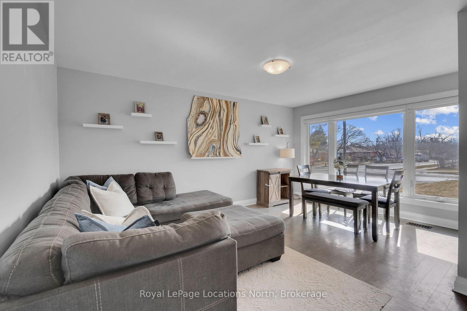 88 Rose Street, Barrie, Ontario L4M 2T2 - Photo 9 - S12352213