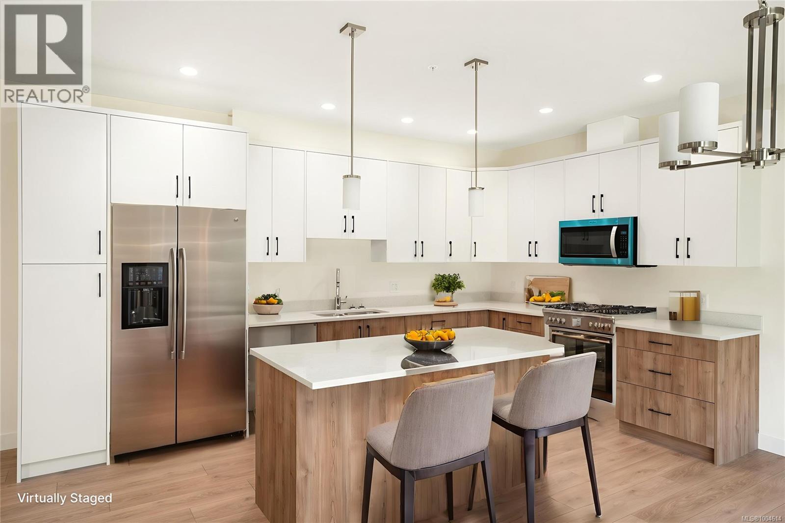 Property at 2012 West Park Lane image 4