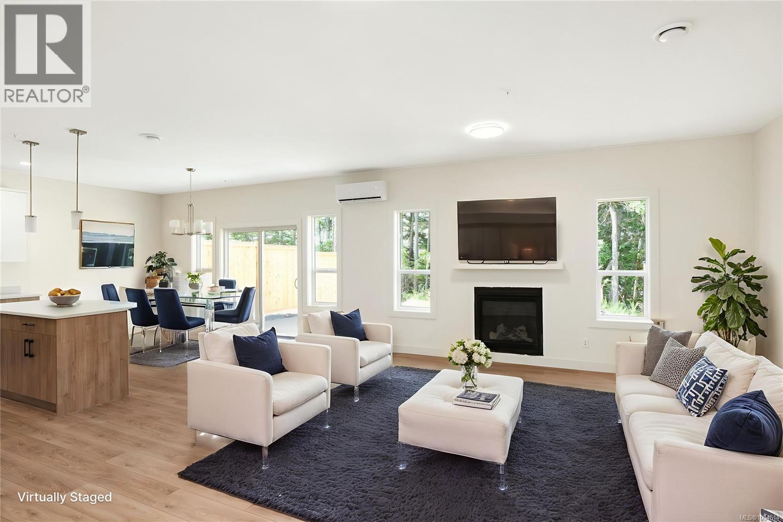 Property at 2012 West Park Lane image 3