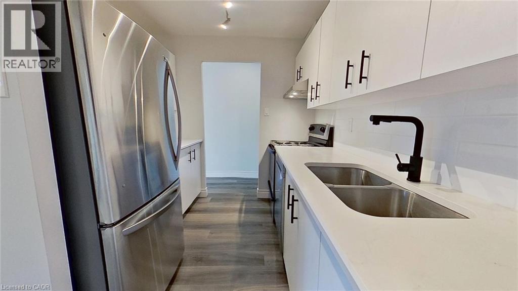 Photo 5 of 8 for 95 Baseline Road W Unit# 1005