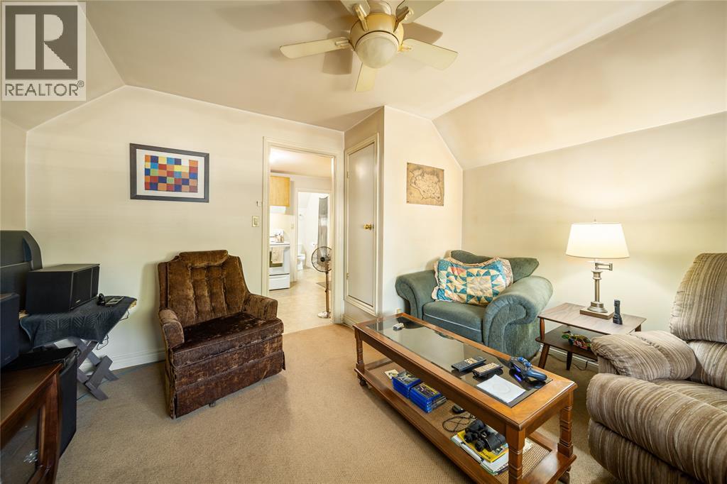 404 Russell Street, Sarnia, Ontario  N7T 3M7 - Photo 21 - 25020286