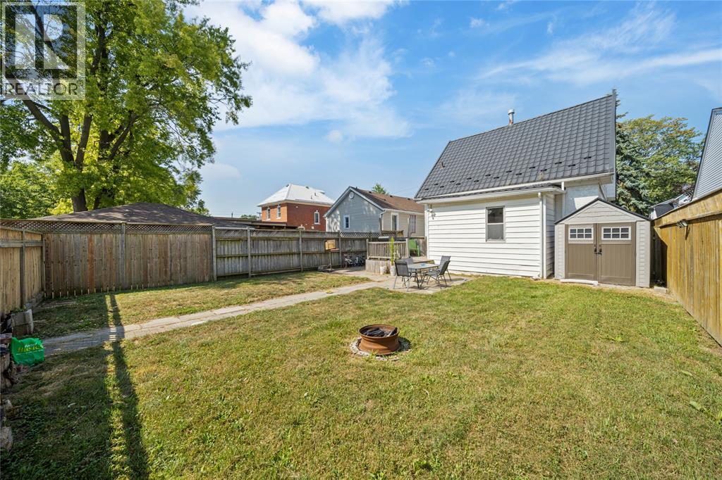 404 Russell Street, Sarnia, Ontario  N7T 3M7 - Photo 23 - 25020286