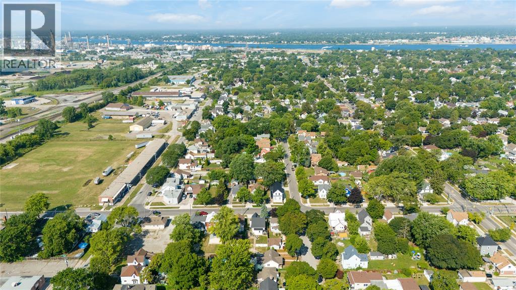 404 Russell Street, Sarnia, Ontario  N7T 3M7 - Photo 29 - 25020286