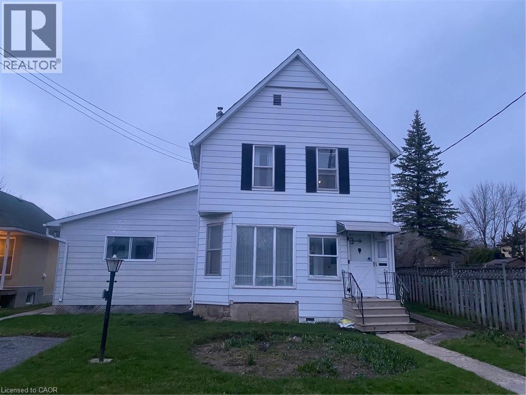 17 Grant Street, Perth, Ontario  K7H 1X6 - Photo 1 - 40703877