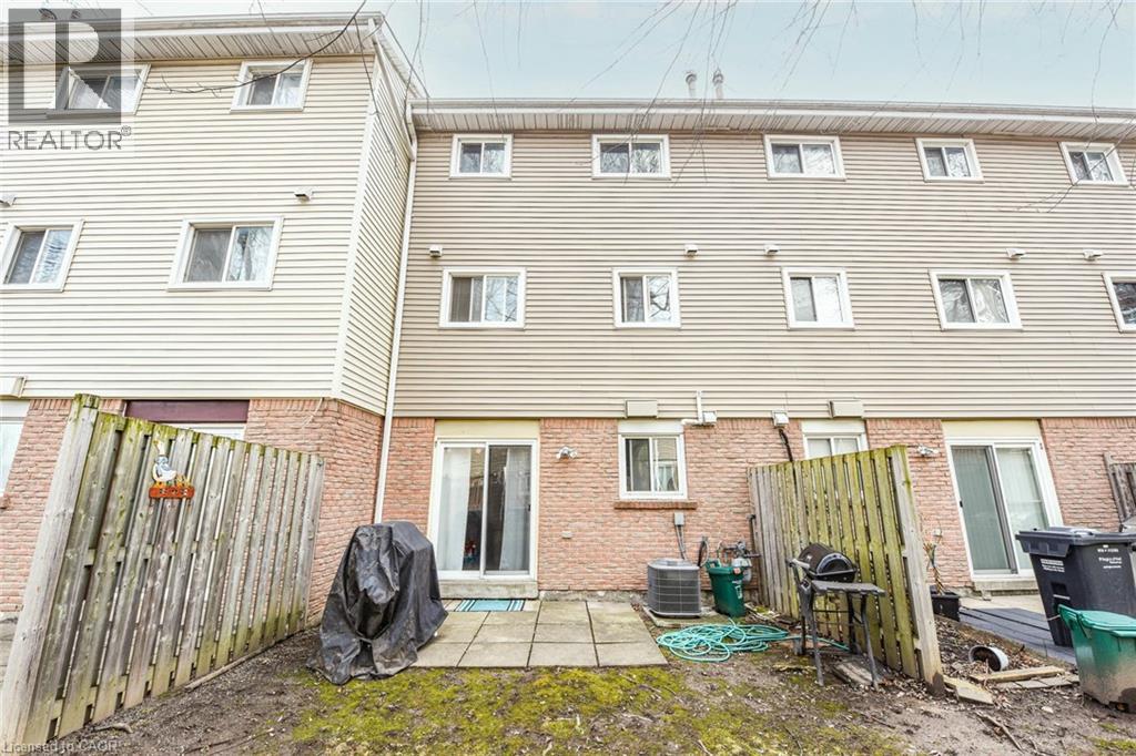 Property at 47 ELLIS Drive Unit# 47 image 5