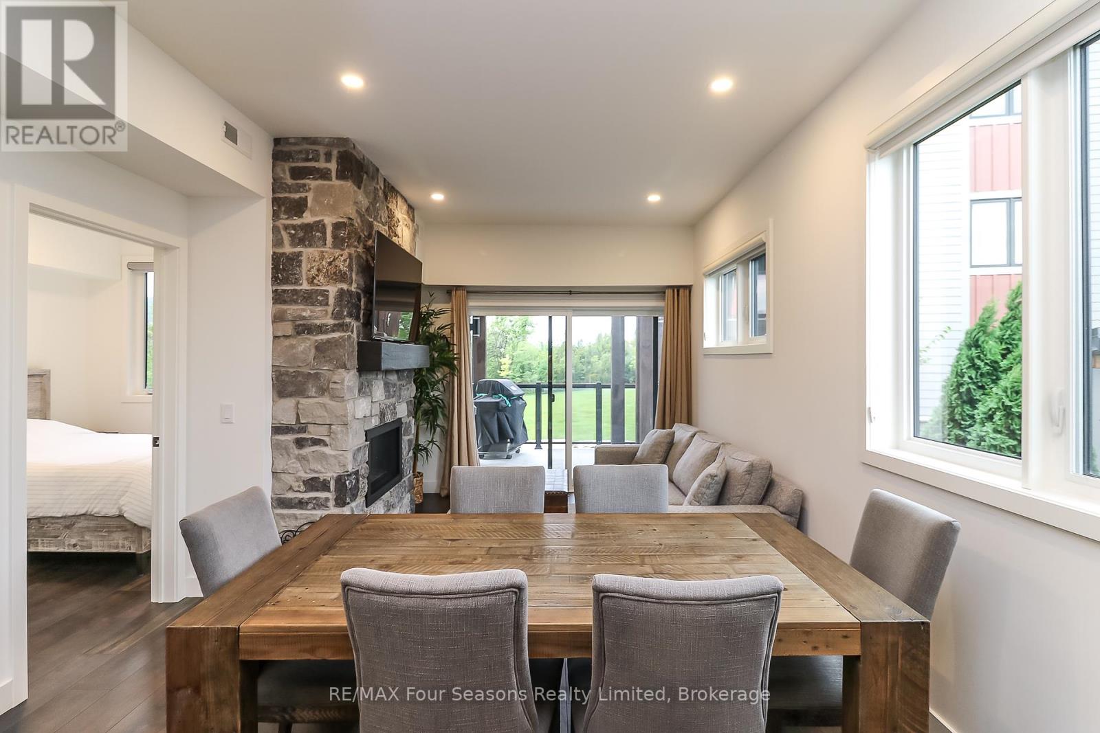 107 - 12 Beausoleil Lane, Blue Mountains, Ontario  L9Y 2X5 - Photo 18 - X12352190