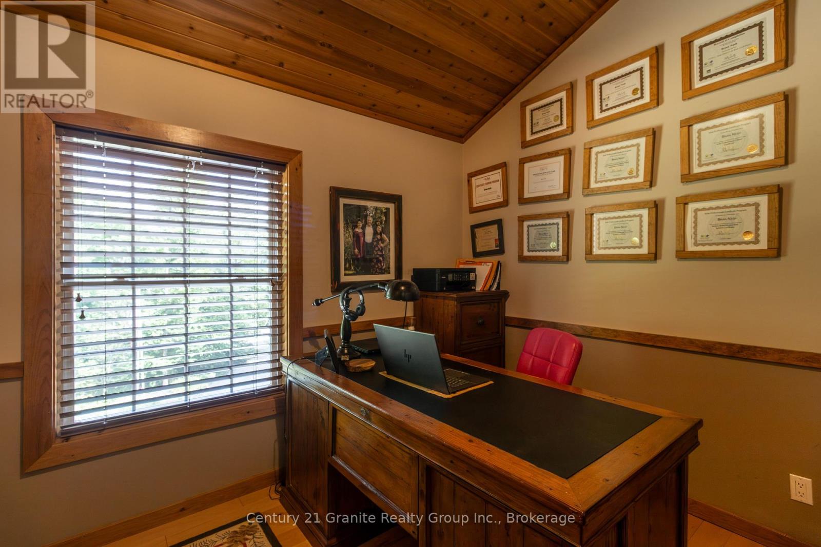 1071 Dardanelles Road, Dysart Et Al (Dudley), Ontario  K0M 1S0 - Photo 25 - X12352219