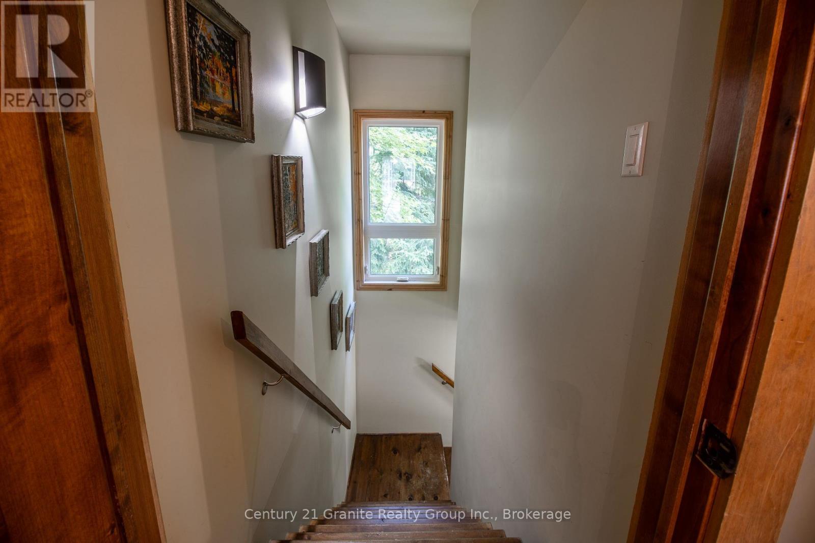 1071 Dardanelles Road, Dysart Et Al (Dudley), Ontario  K0M 1S0 - Photo 28 - X12352219