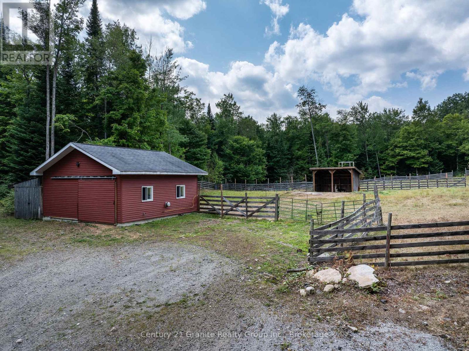 1071 Dardanelles Road, Dysart Et Al (Dudley), Ontario  K0M 1S0 - Photo 40 - X12352219