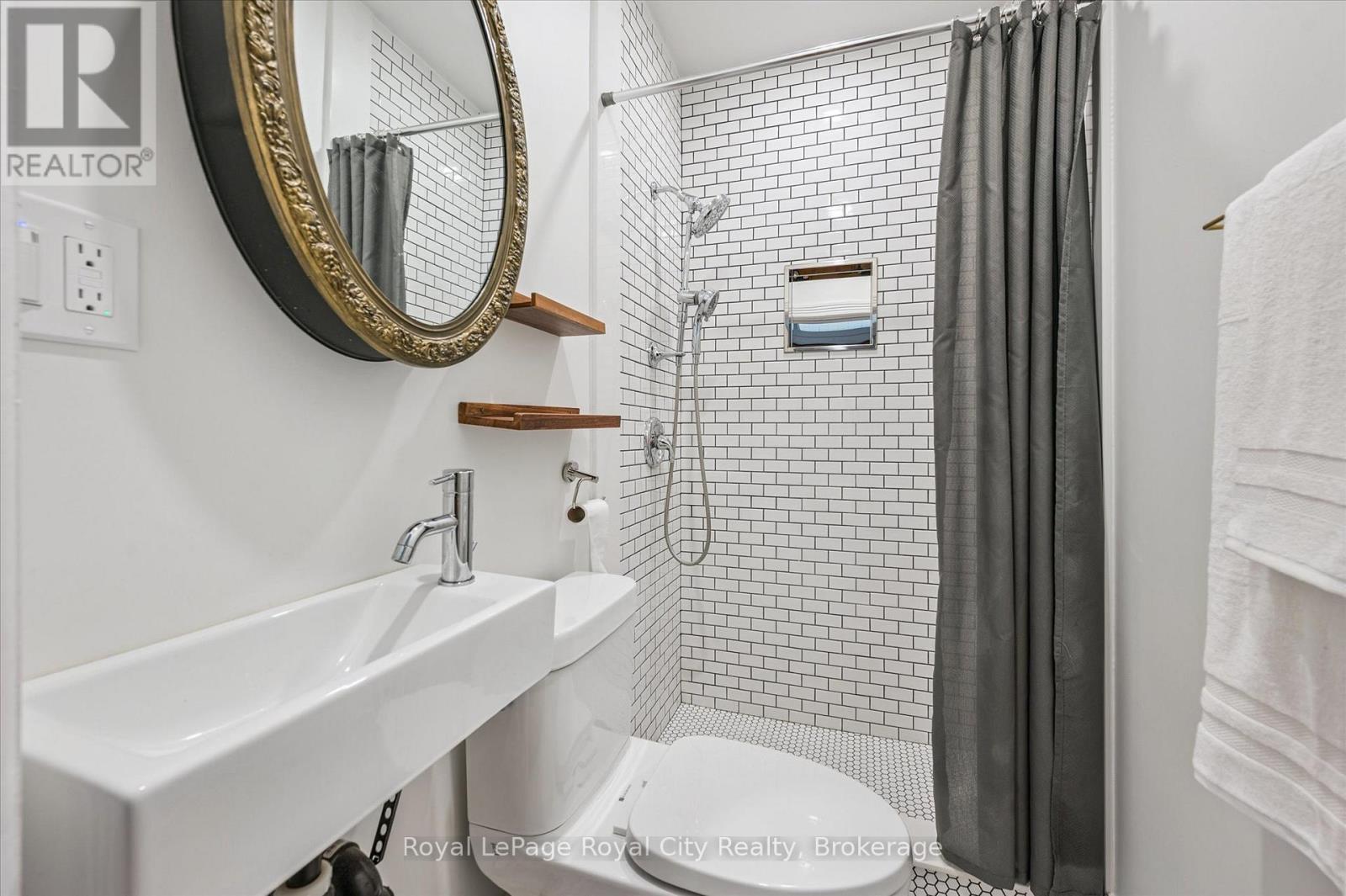 80 Cork Street W, Guelph, Ontario  N1H 2X4 - Photo 6 - X12352223