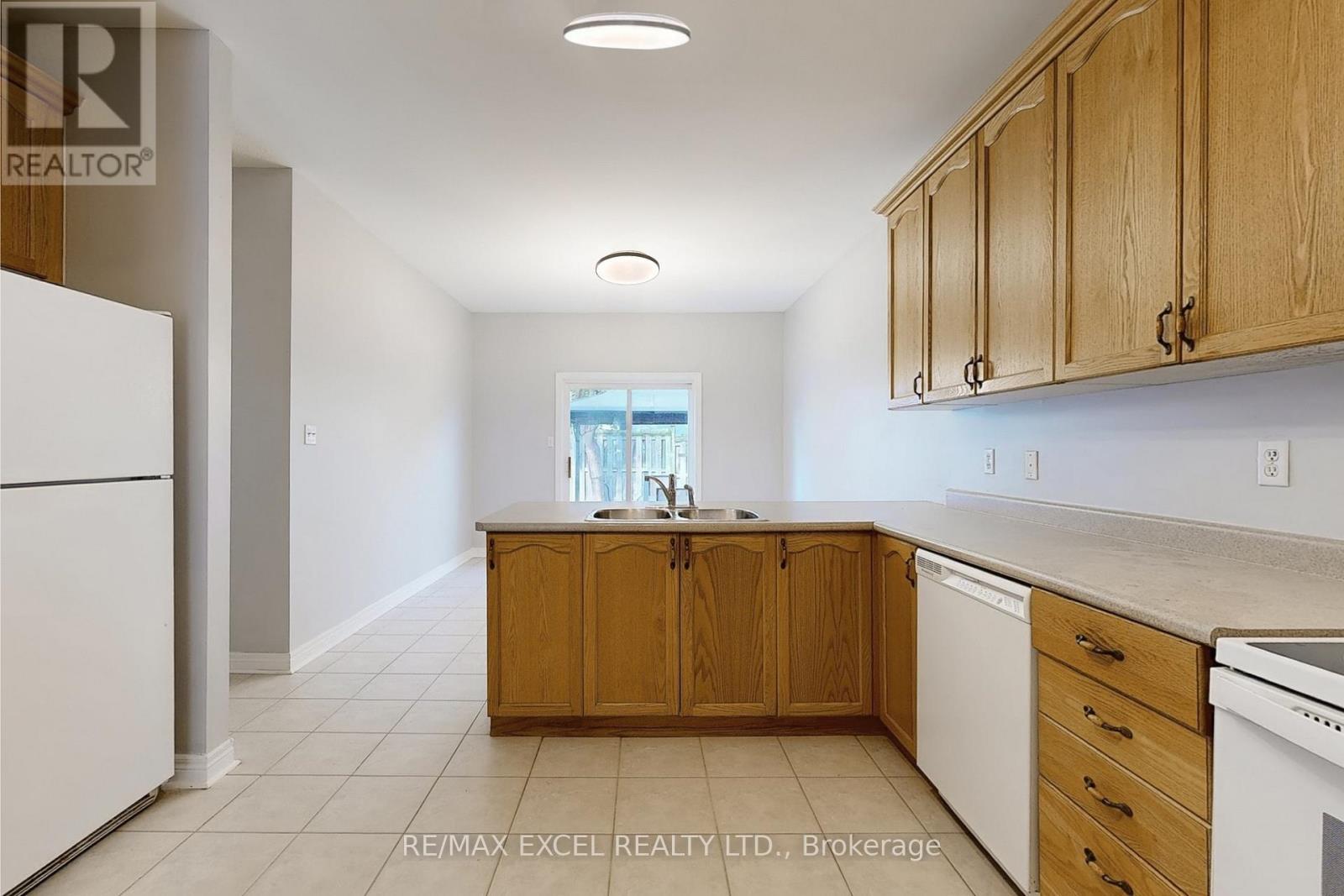 38 Ayhart Street, Markham, Ontario  L6E 1H4 - Photo 14 - N12350341