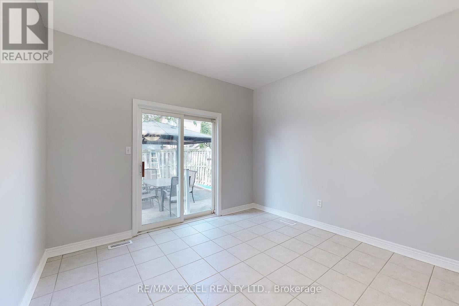 38 Ayhart Street, Markham, Ontario  L6E 1H4 - Photo 17 - N12350341