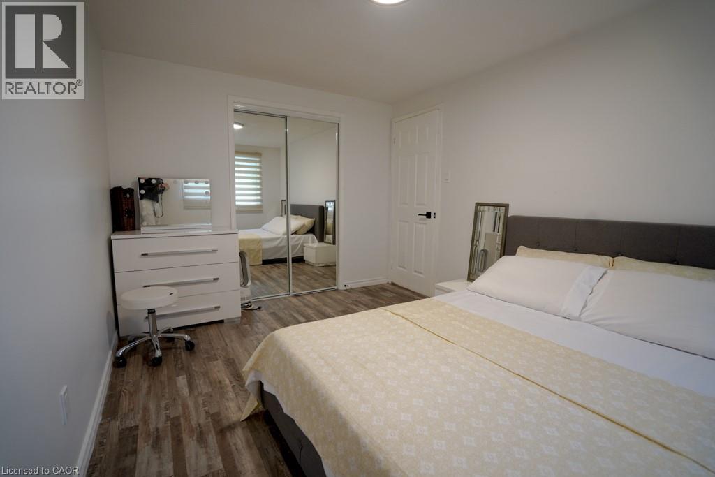 Photo 16 of 40 for 147 Muriel Crescent