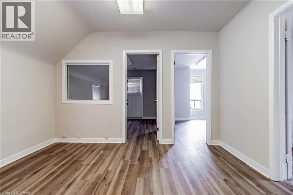 48 Carlisle Street, St. Catharines, Ontario  L2R 4H4 - Photo 24 - 40719221