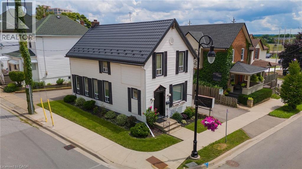48 Carlisle Street, St. Catharines, Ontario  L2R 4H4 - Photo 2 - 40719221